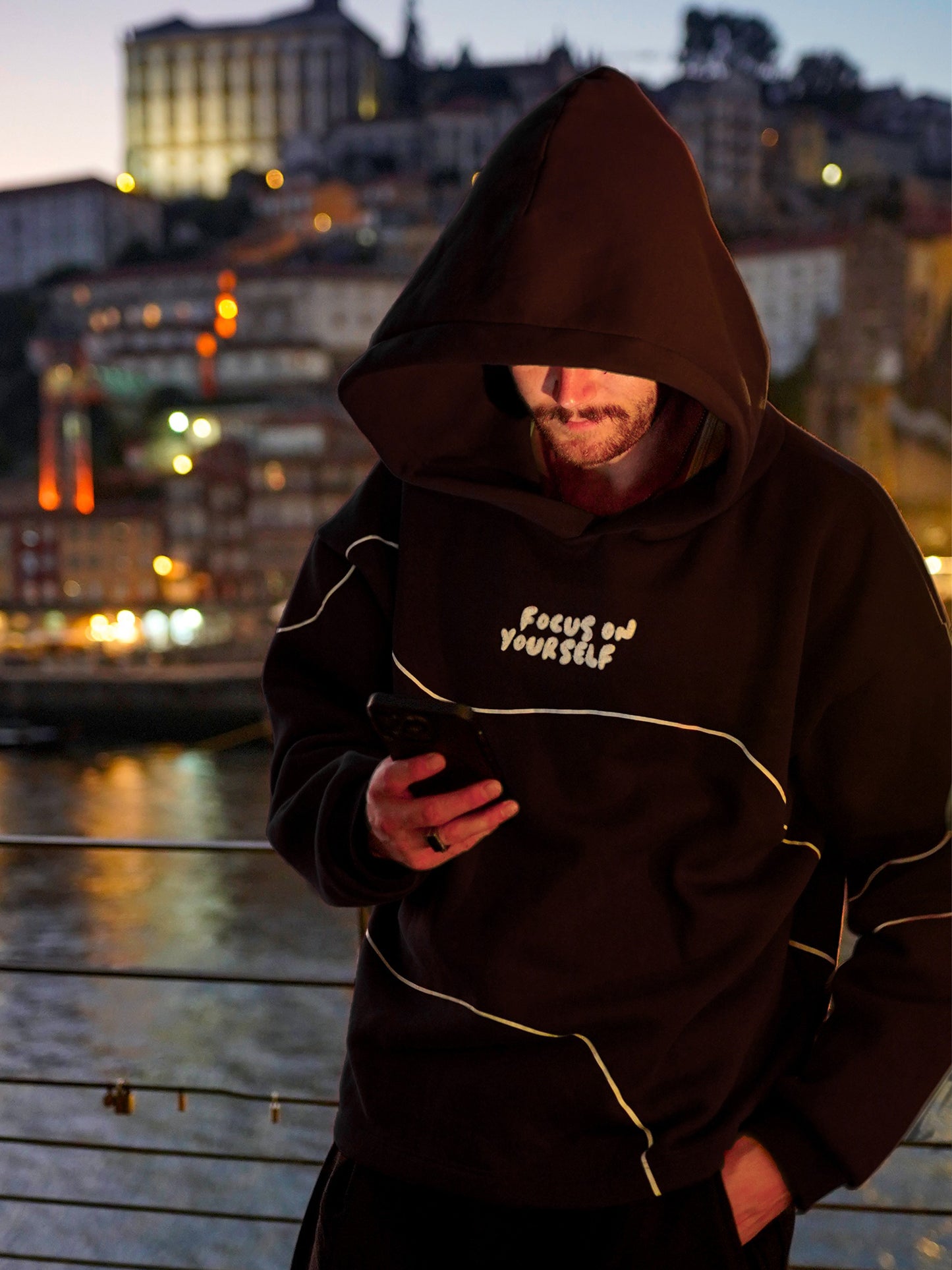 Focus On Yourself Hoodie und EP in Sammlerbox