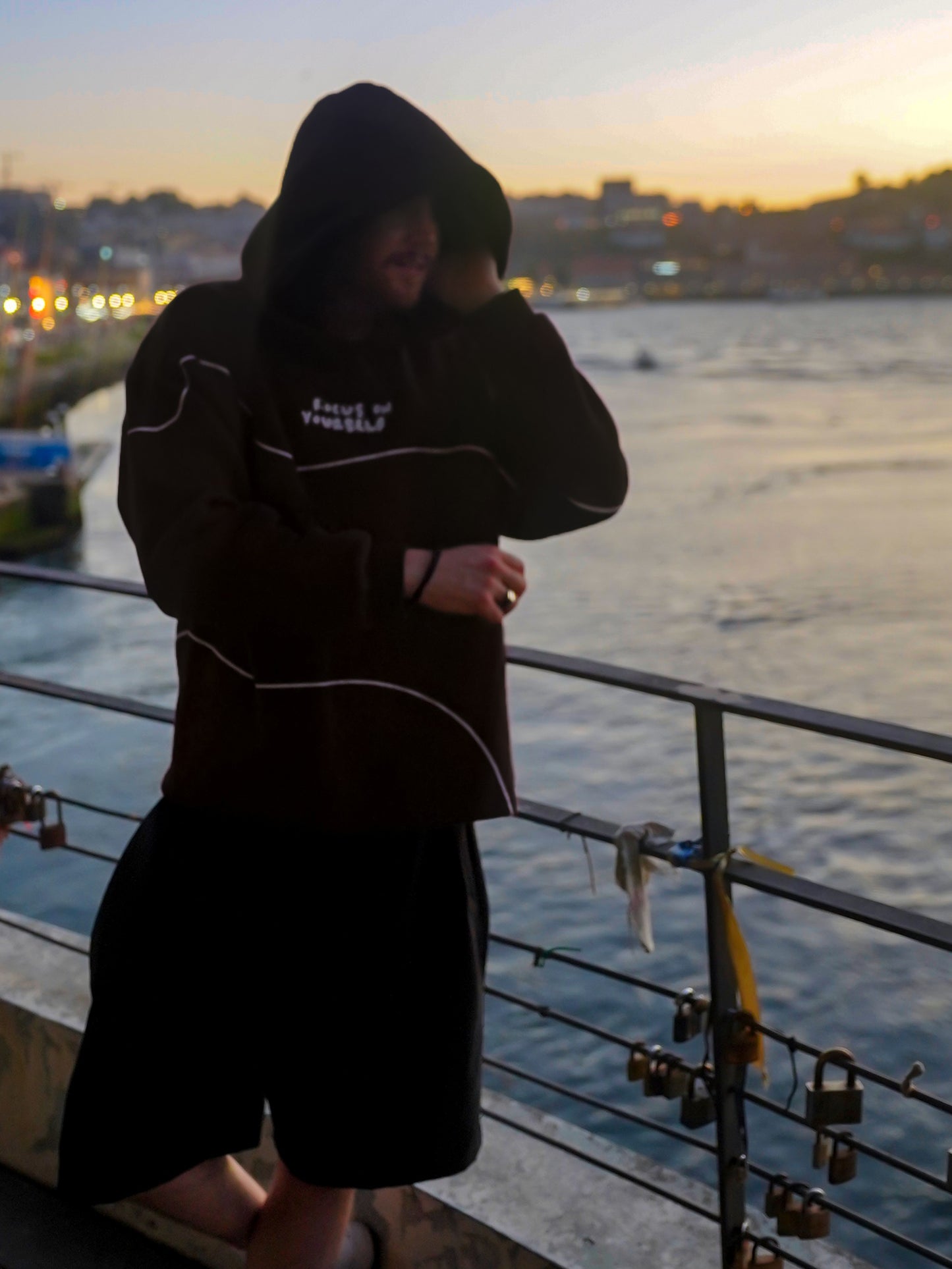 Focus On Yourself Hoodie und EP in Sammlerbox