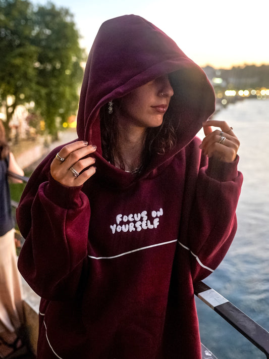 Focus On Yourself Hoodie und EP in Sammlerbox
